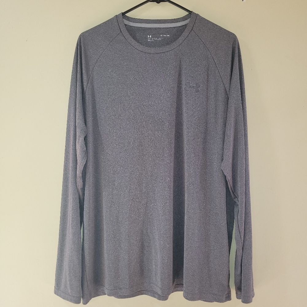 Under Armour Size XL Loose Gray Long Sleeve Shirt